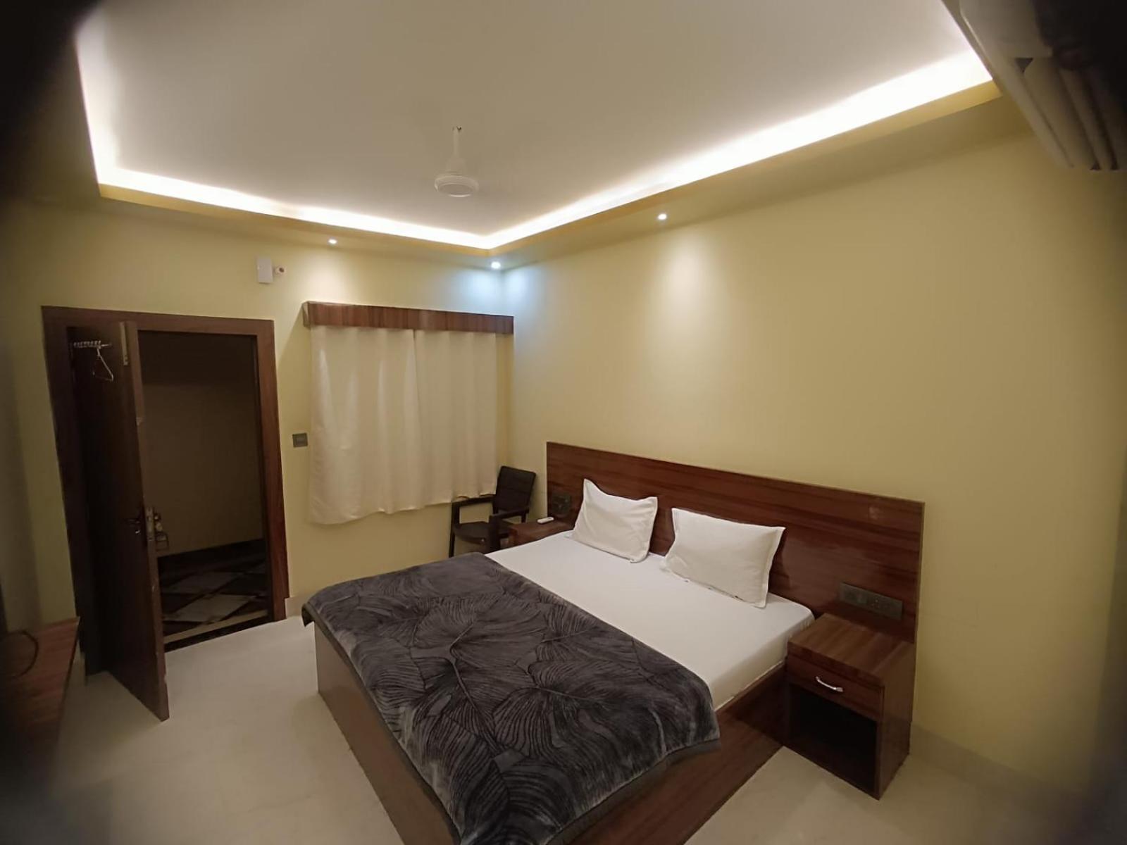 Siyaram Kunj Hotel Ayodhya Eksteriør bilde