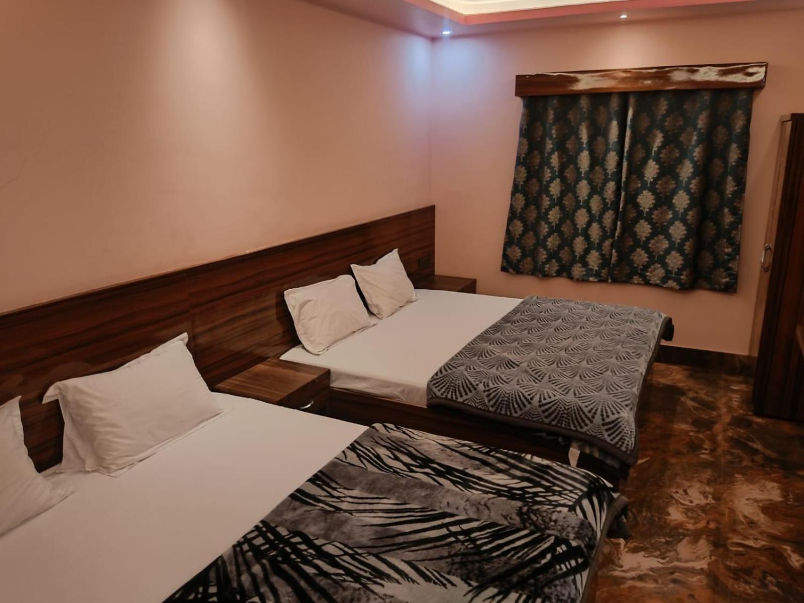 Siyaram Kunj Hotel Ayodhya Eksteriør bilde