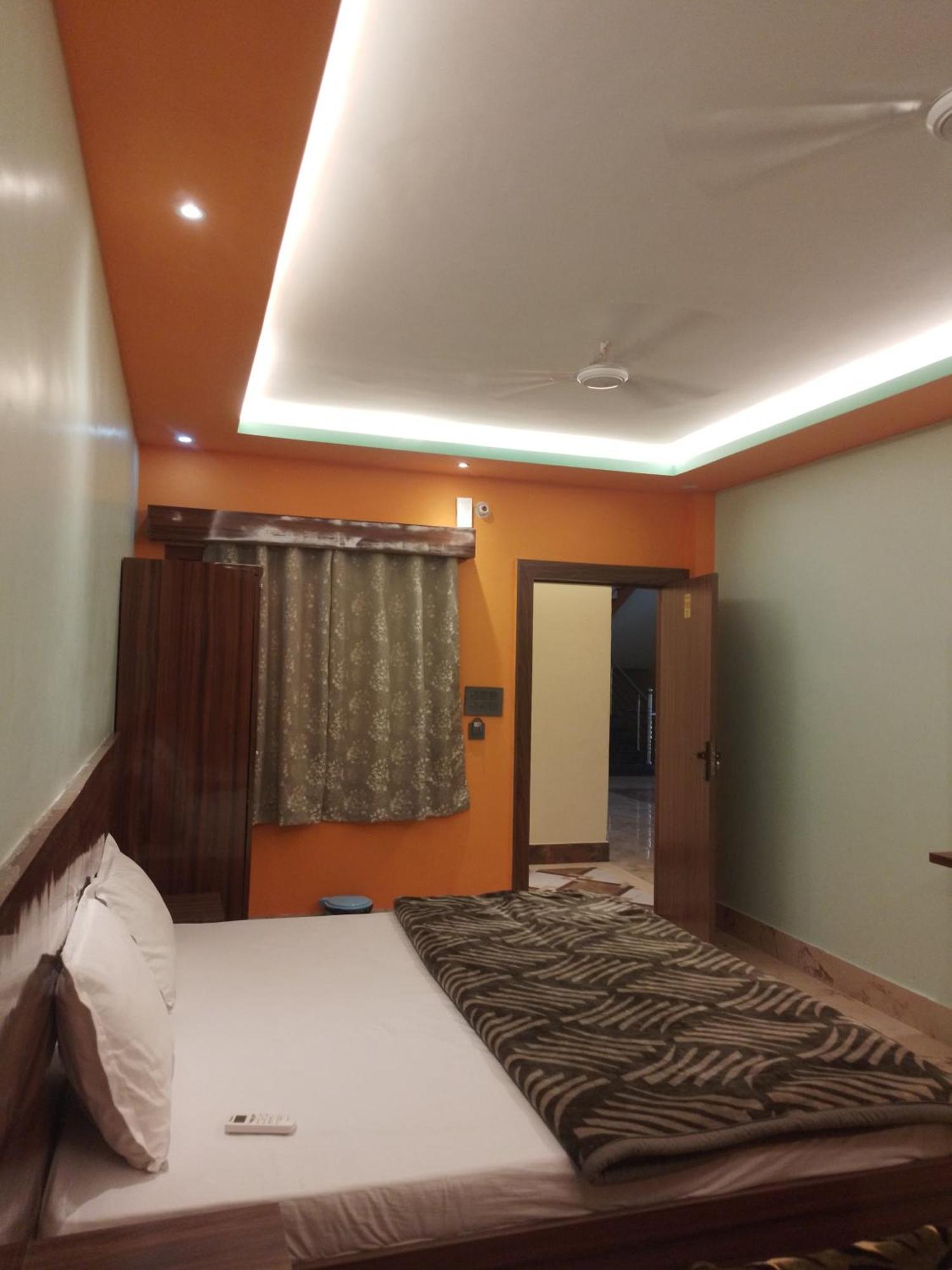 Siyaram Kunj Hotel Ayodhya Eksteriør bilde