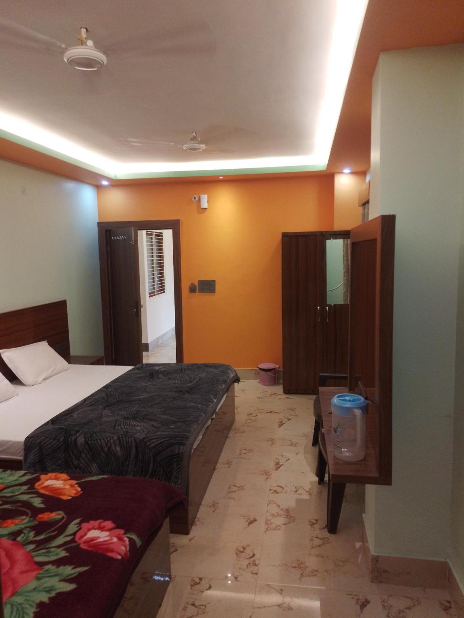 Siyaram Kunj Hotel Ayodhya Eksteriør bilde